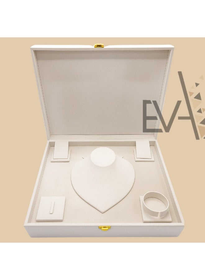 إيفا بوكس عرض طقم إكسسوارات فاخر بملمس مخملي - Image 2